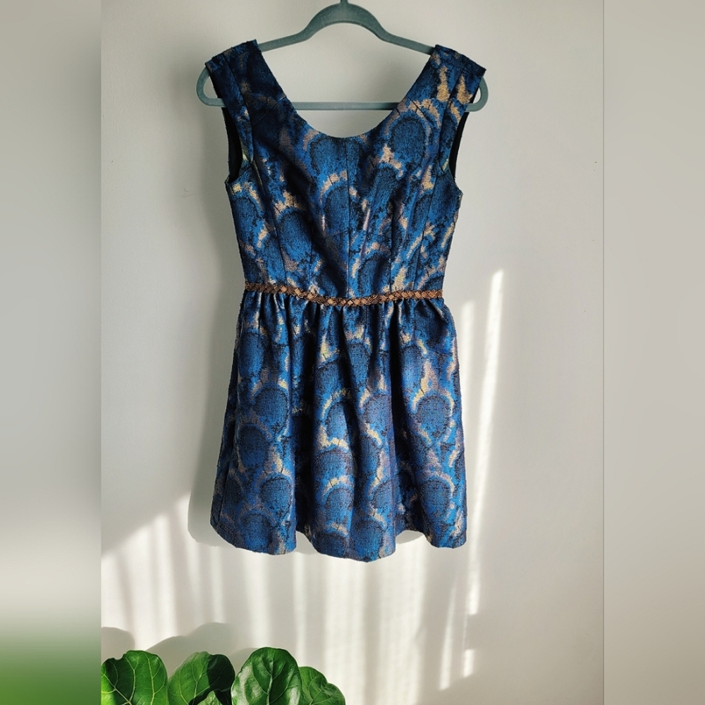 1861 blue and gold dress Small